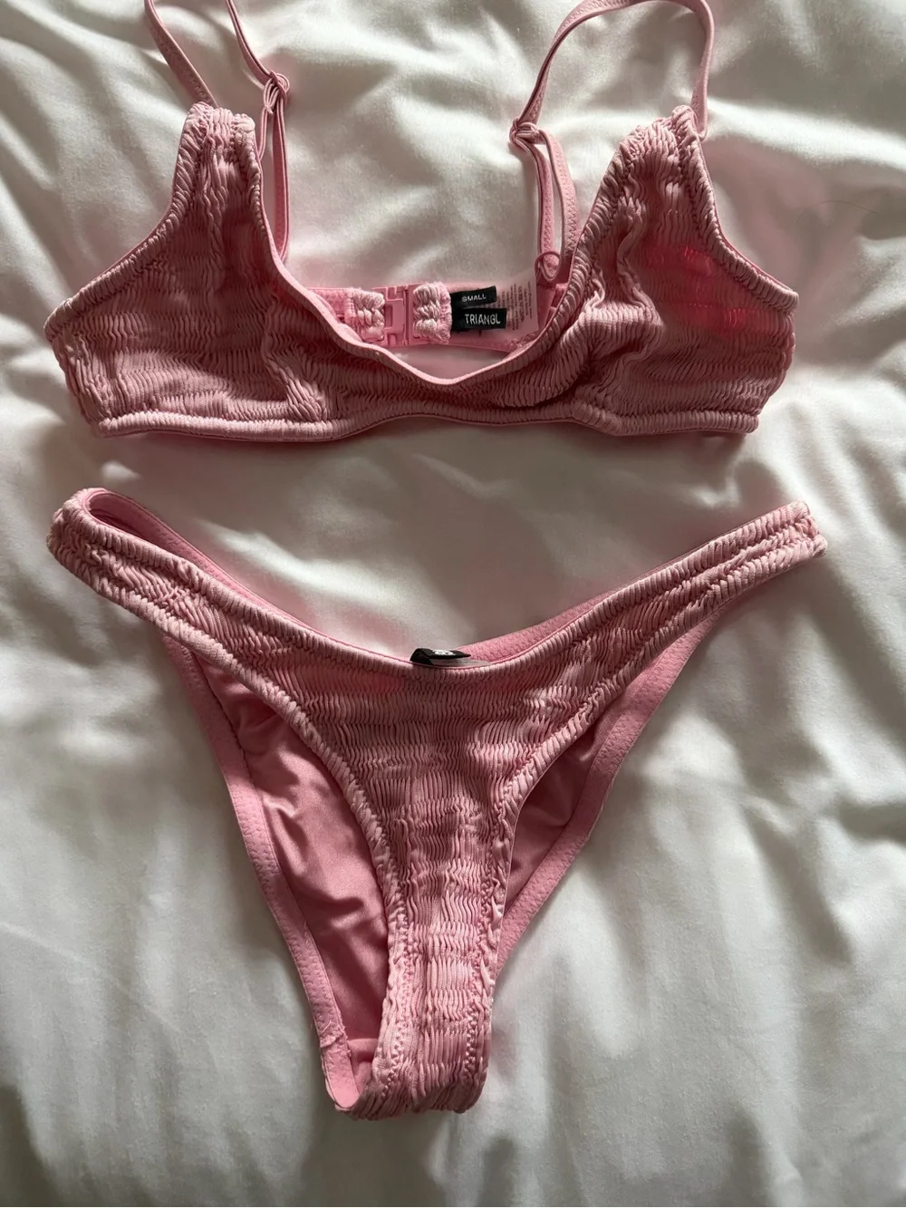 triangl swimwear Pink Textured Bikini Set with Pouch